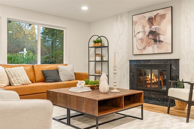 20249 149th Place NE, Woodinville, WA 98072