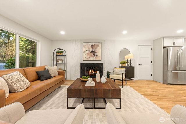 20249 149th Place NE, Woodinville, WA 98072