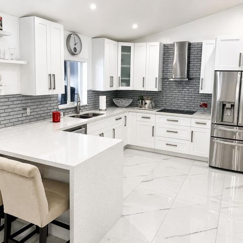 500 NW 86TH Avenue, Pembroke Pines, FL 33024