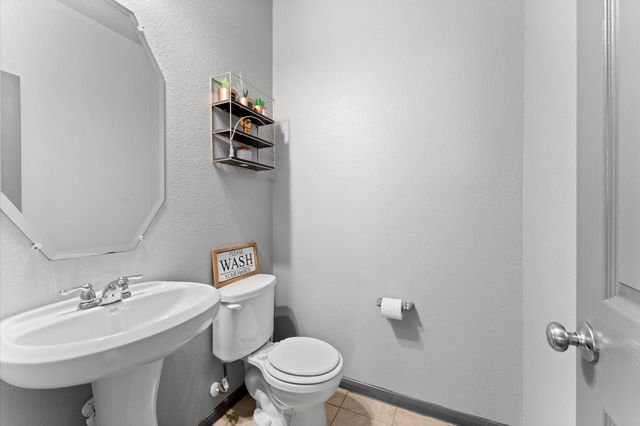 16918 Lake Willowby Lane, Houston, TX 77044