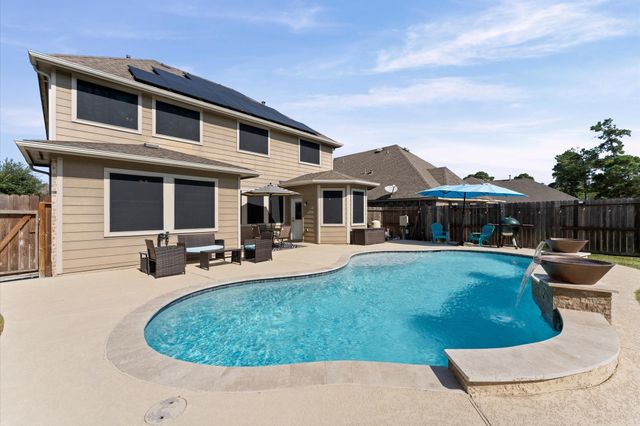 16918 Lake Willowby Lane, Houston, TX 77044