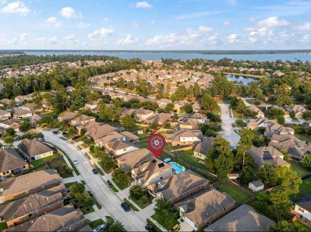 16918 Lake Willowby Lane, Houston, TX 77044