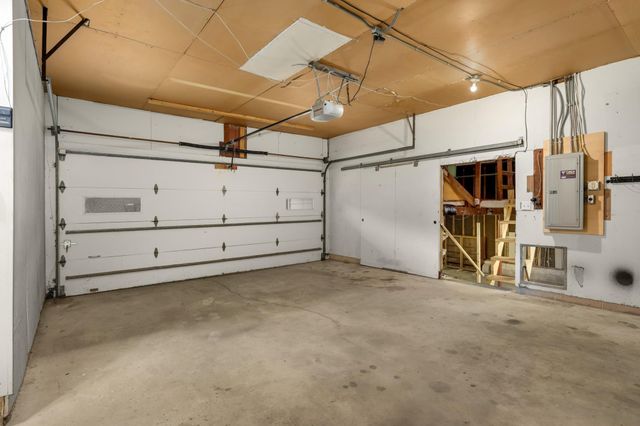 112 Mayo Drive, Burnsville, MN 55337