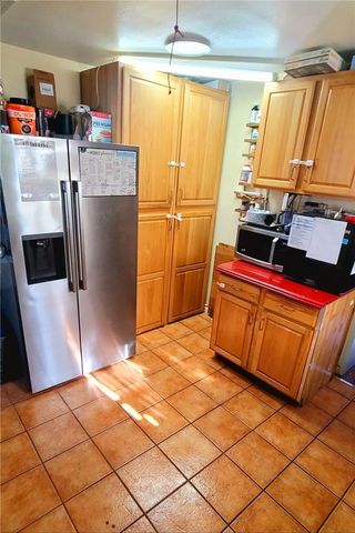 5811 Arroyo, Los Angeles, CA 90042