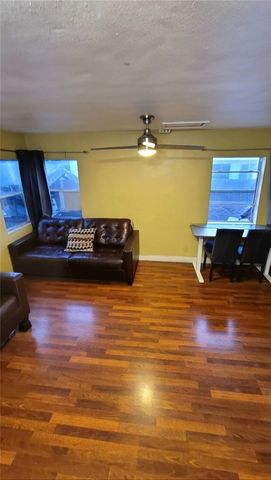 5811 Arroyo, Los Angeles, CA 90042