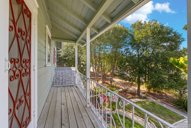 818 W Magnolia, San Antonio, TX 78212