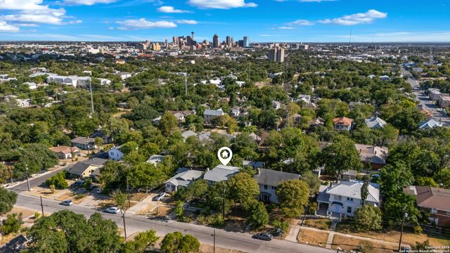 818 W Magnolia, San Antonio, TX 78212