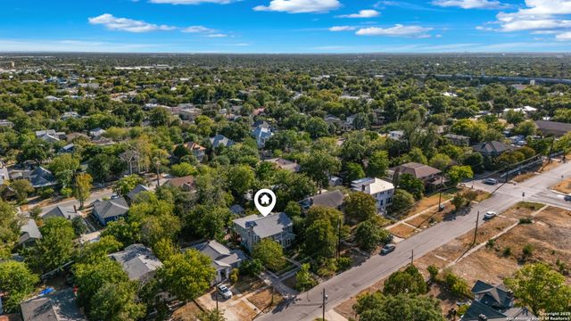 818 W Magnolia, San Antonio, TX 78212