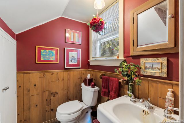 818 W Magnolia, San Antonio, TX 78212