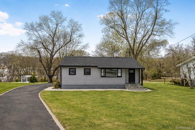 221 Lafayette Avenue, Cortlandt Manor, NY 10567