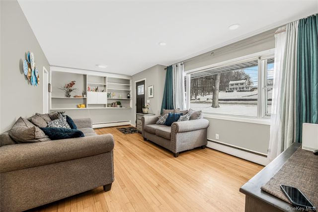 221 Lafayette Avenue, Cortlandt Manor, NY 10567