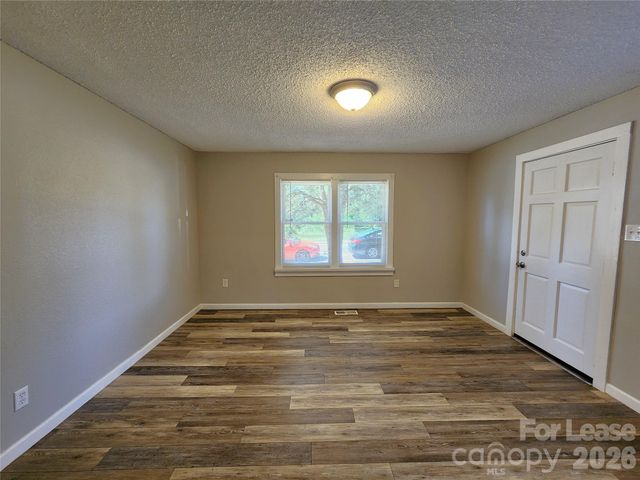 2036 Renner Street, Charlotte, NC 28216