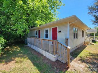 2036 Renner Street, Charlotte, NC 28216