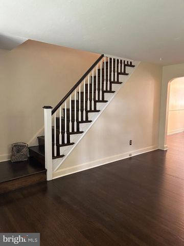 2 WINTHROP RD, Darby, PA 19023