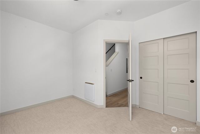 7009 9th Avenue NE, Seattle, WA 98115