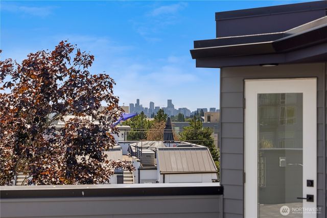 7009 9th Avenue NE, Seattle, WA 98115