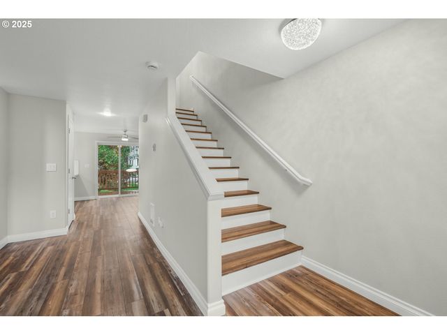 1244 Sw 160TH Ave 104, Beaverton, OR 97006