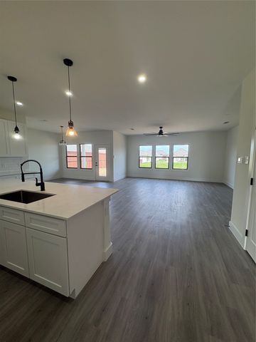 220 Reliance Road, Godley, TX 76044