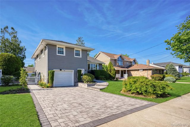 46 Elmtree Lane, Jericho, NY 11753