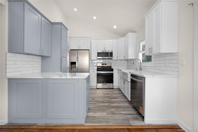 46 Elmtree Lane, Jericho, NY 11753