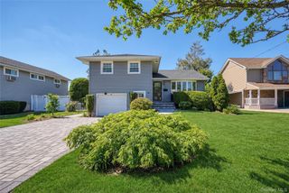 46 Elmtree Lane, Jericho, NY 11753