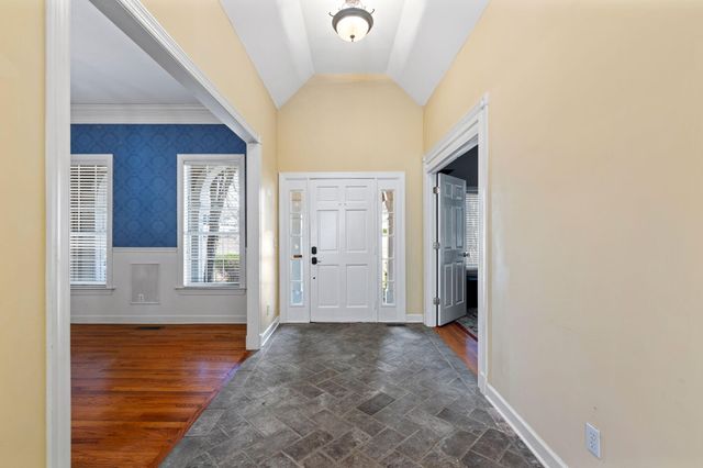 1822 Bay Pointe Dr Drive, Hixson, TN 37343