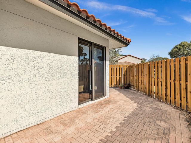 5719 Fox Hollow Drive A, Boca Raton, FL 33486