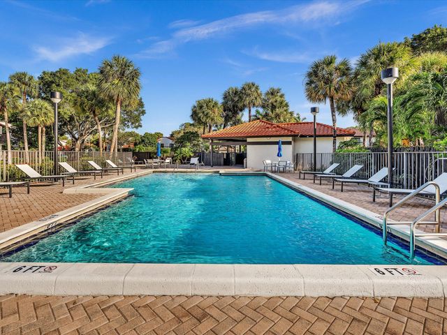 5719 Fox Hollow Drive A, Boca Raton, FL 33486