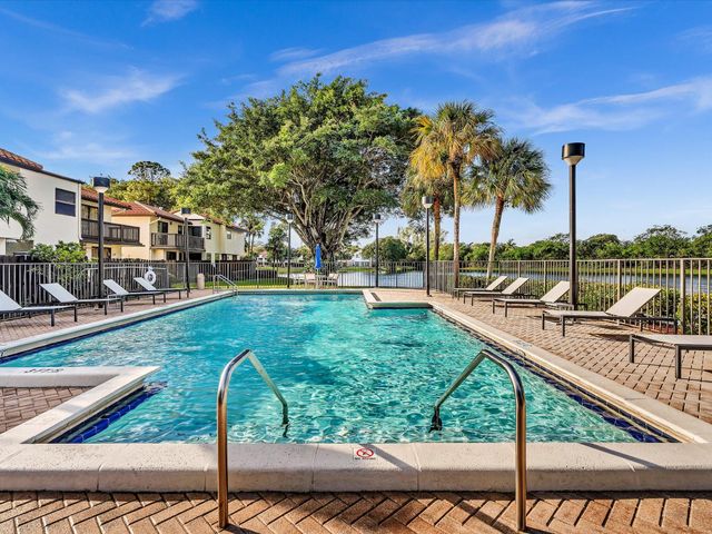 5719 Fox Hollow Drive A, Boca Raton, FL 33486