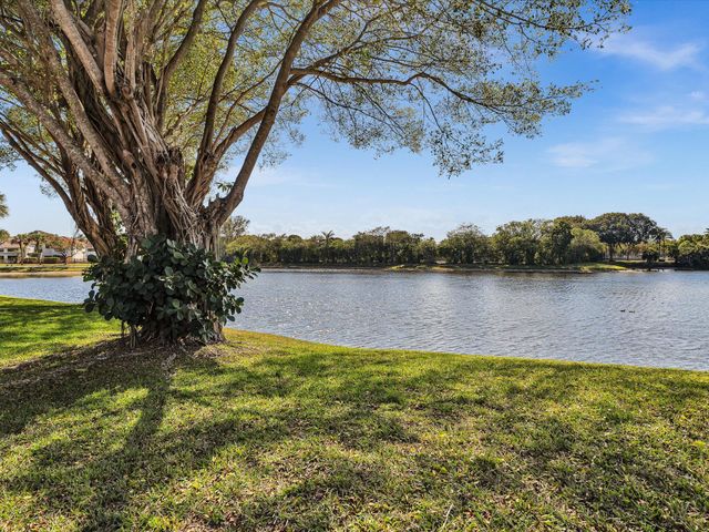 5719 Fox Hollow Drive A, Boca Raton, FL 33486