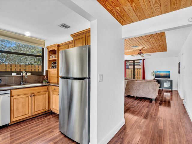 5719 Fox Hollow Drive A, Boca Raton, FL 33486