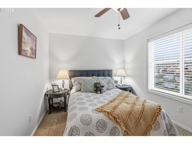 617 STONE Park, Kalama, WA 98625