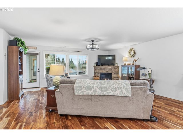 617 STONE Park, Kalama, WA 98625