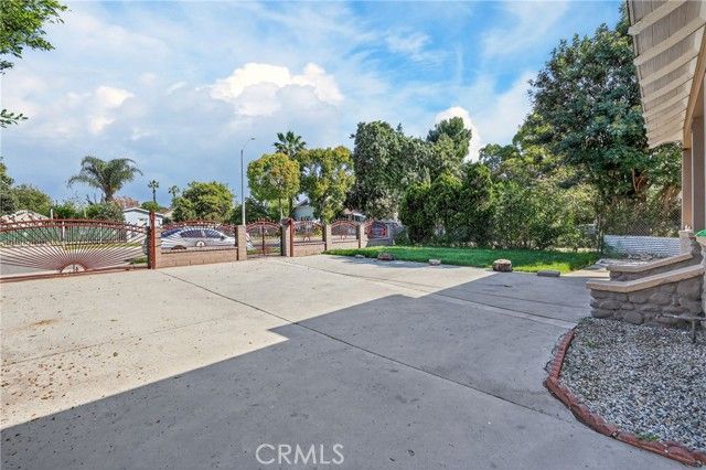 521 W Sunkist, Ontario, CA 91762