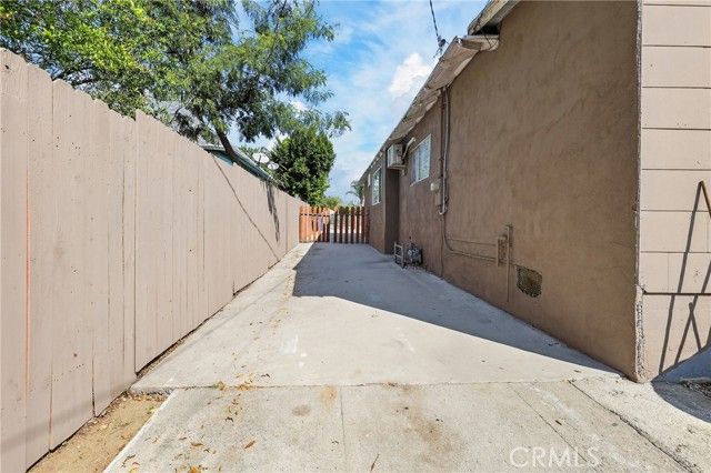 521 W Sunkist, Ontario, CA 91762