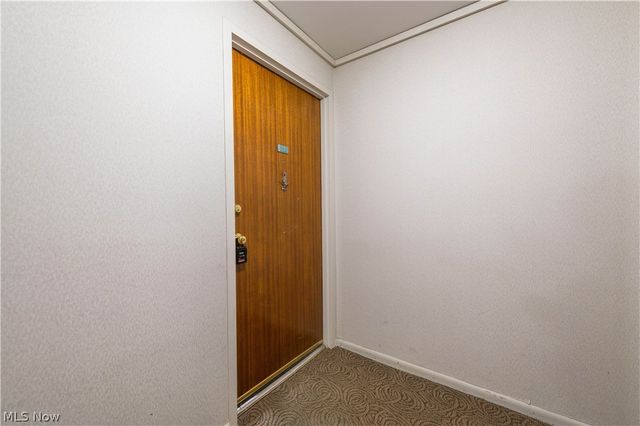 12520 Edgewater Drive 210, Lakewood, OH 44107