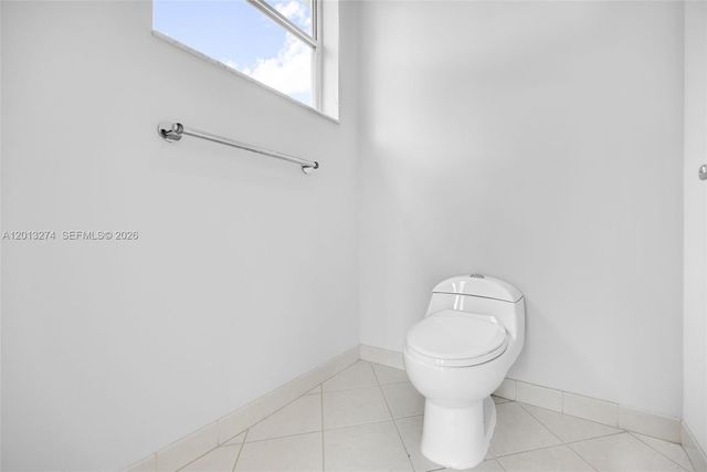 2553 Jardin Manor, Weston, FL 33327