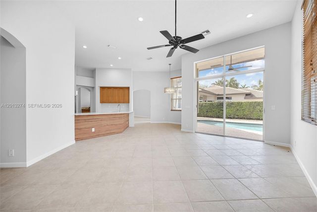 2553 Jardin Manor, Weston, FL 33327