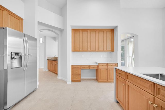2553 Jardin Manor, Weston, FL 33327