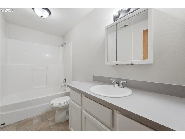 4985 Sw 192ND Ave, Beaverton, OR 97078
