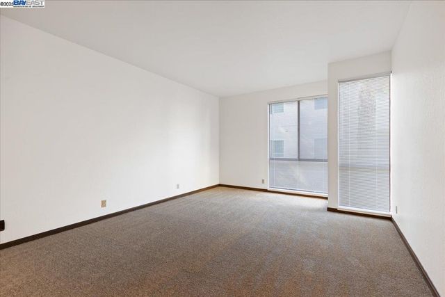 25912 Hayward Blvd Unit 204, Hayward, CA 94542