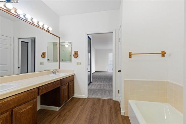 25912 Hayward Blvd Unit 204, Hayward, CA 94542