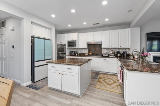 15710 Kristen Glen, San Diego, CA 92127