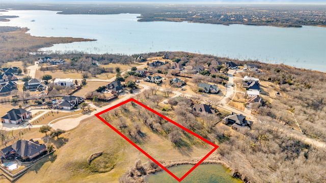 1111 Lake Vista Court, Grand Prairie, TX 75104