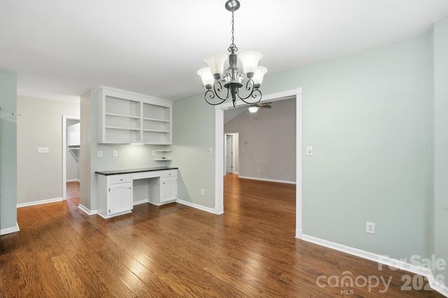 359 Linsbury Court, Gastonia, NC 28056