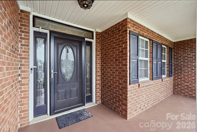 359 Linsbury Court, Gastonia, NC 28056