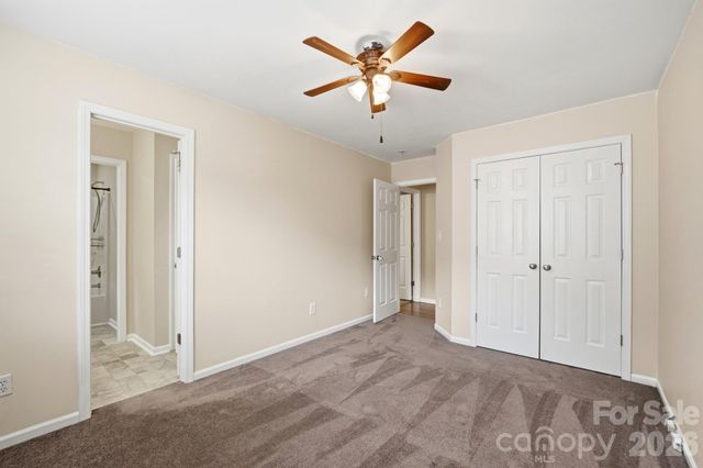359 Linsbury Court, Gastonia, NC 28056