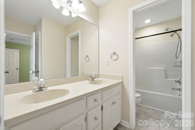 359 Linsbury Court, Gastonia, NC 28056