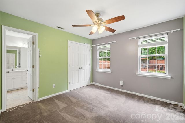 359 Linsbury Court, Gastonia, NC 28056