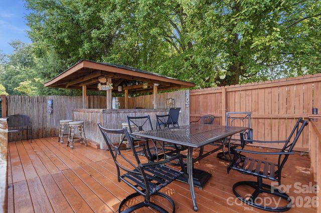 359 Linsbury Court, Gastonia, NC 28056